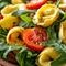 Tortellinisalat mit Rucola
