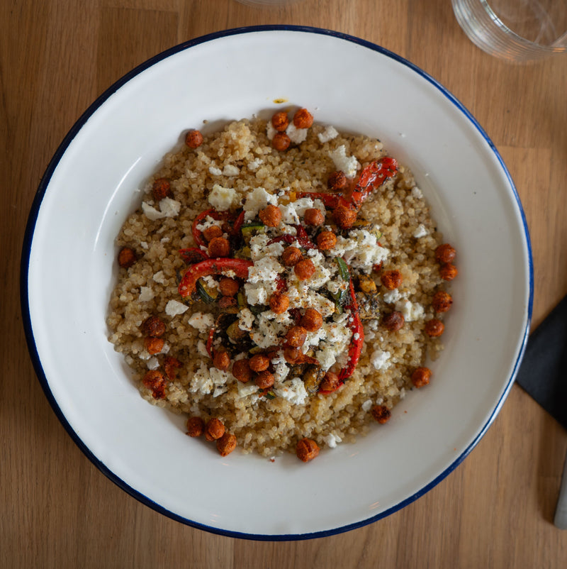Mediterrane Reispfanne mit Feta & Gemüse